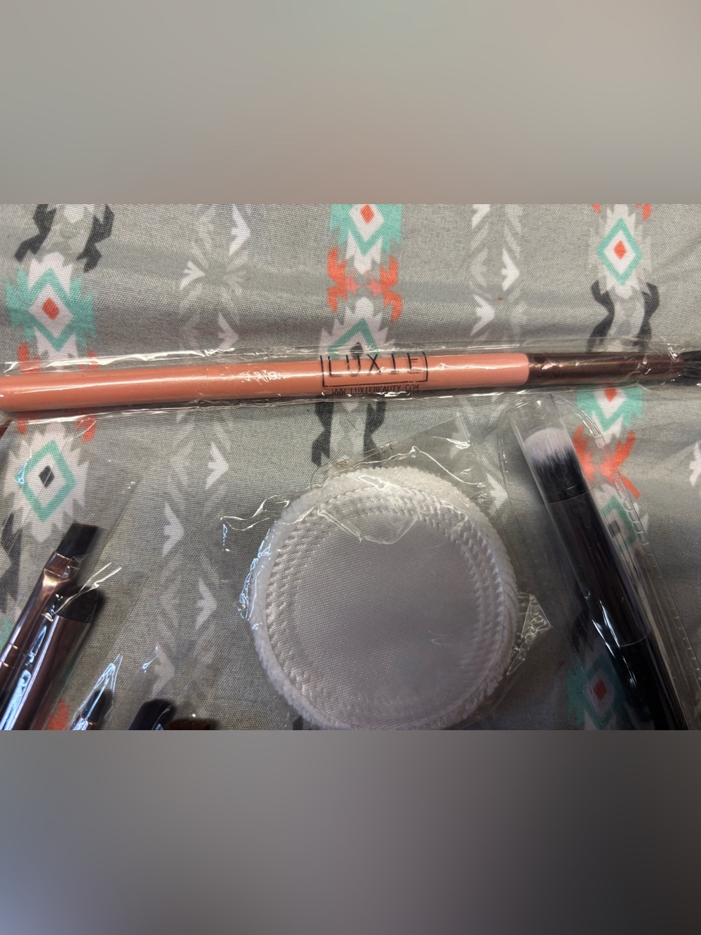 💁‍♀️💥💥Assorted Makeup Bundle - Picture 13 of 13